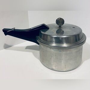 Mirro-Magic Pressure Cooker 4Q Made in USA 594